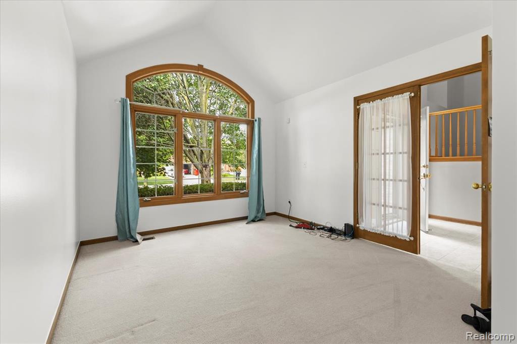 49366 Briar Pointe Dr. Drive, Macomb, MI 48044 — Photo 10