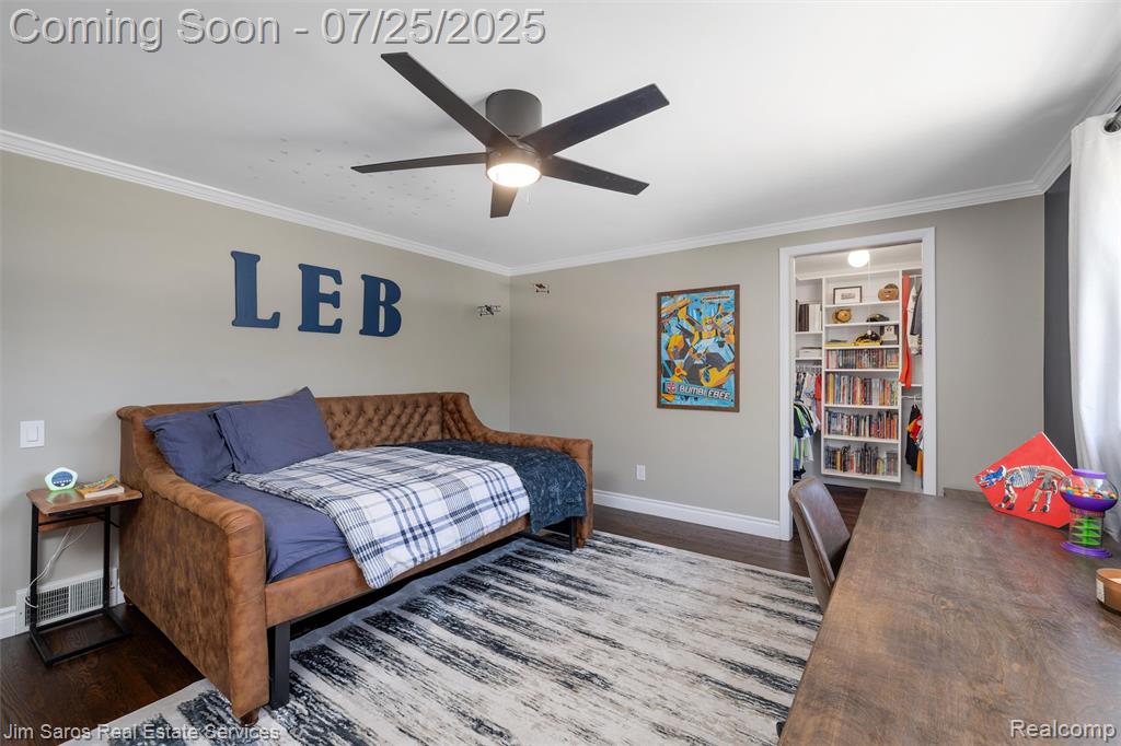 753 Perrien Place, Grosse Pointe Woods, MI 48236 — Photo 20
