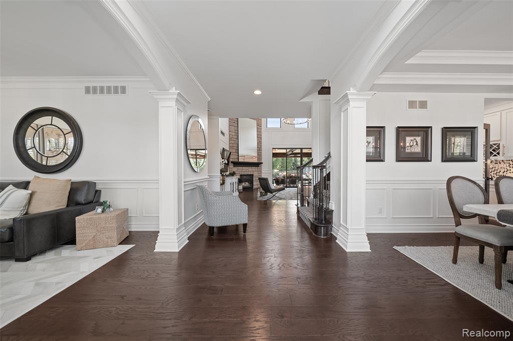 3625 N Century Oak Circle, Oakland, MI — Photo 9