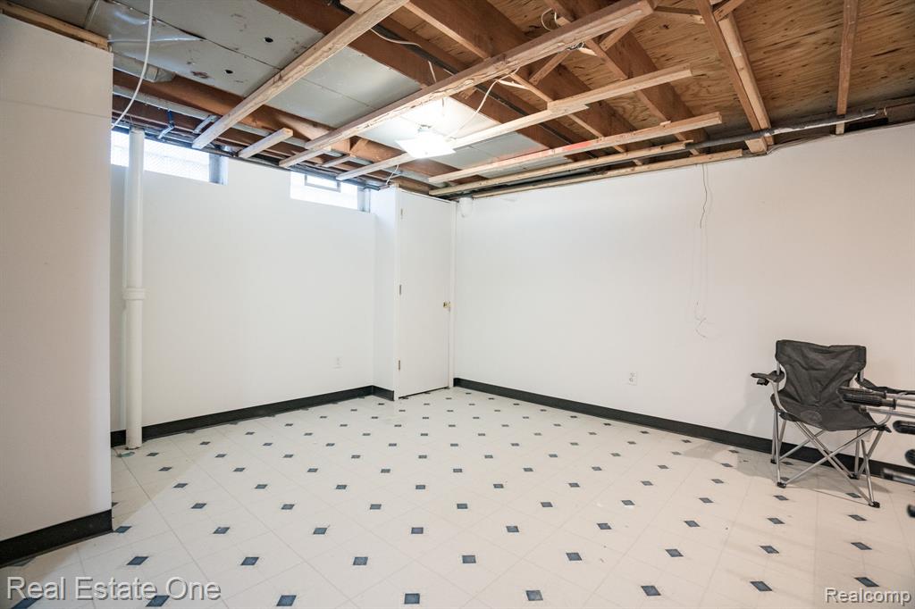 4995 Stoddard Drive, Troy, MI 48085 — Photo 30