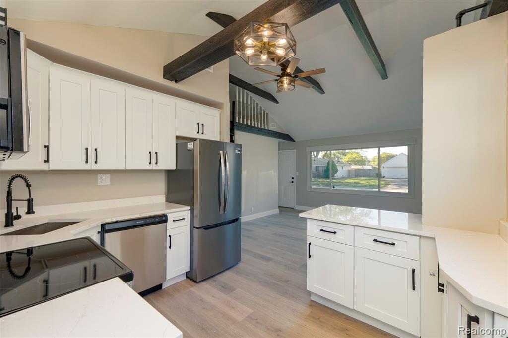 932 Mace Avenue, Madison Heights, MI 48071 — Photo 3