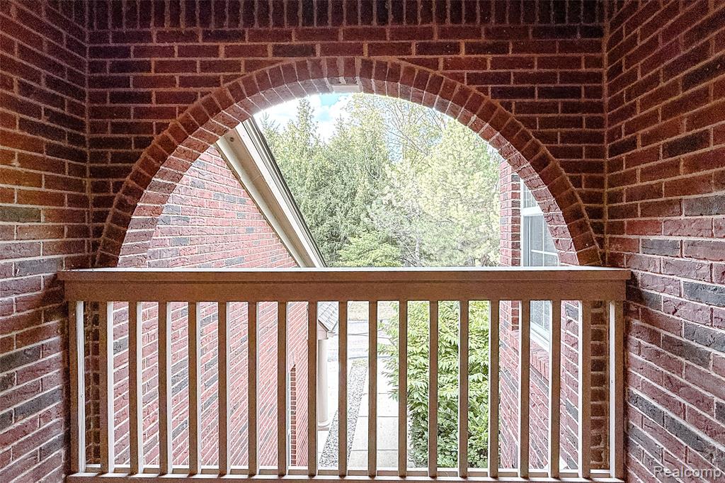 28560 Carlton Way Drive, Novi, MI — Photo 32