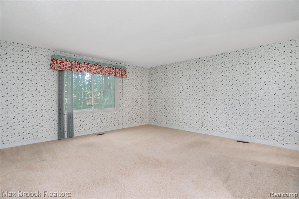6257 GATEWOOD, West Bloomfield, MI — Photo 15