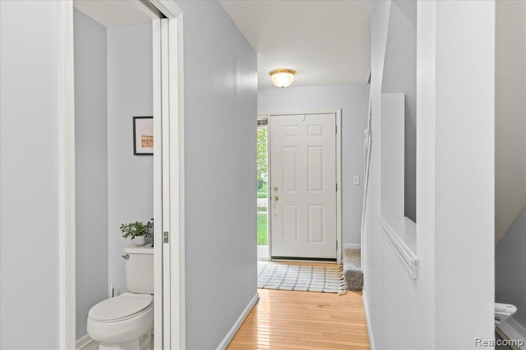 436 Pine Valley Court, Oxford, MI 48371 — Photo 20