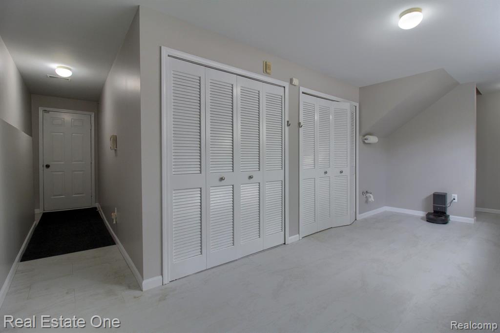 30661 ARDMORE Court, Novi, MI 48377 — Photo 18