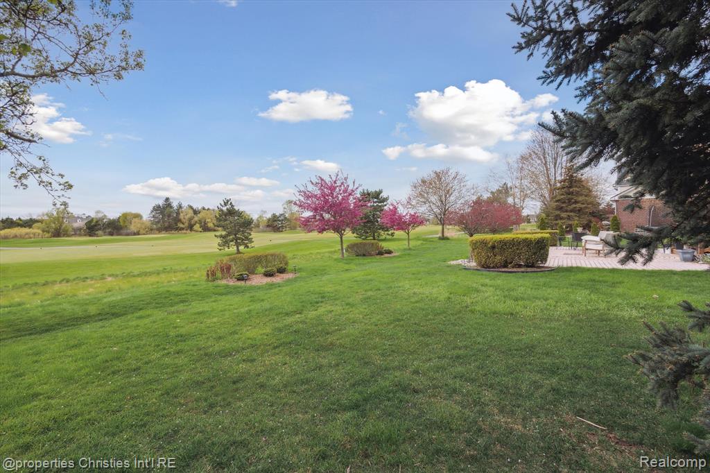 45653 TOURNAMENT Drive N, Northville, MI 48168 — Photo 78