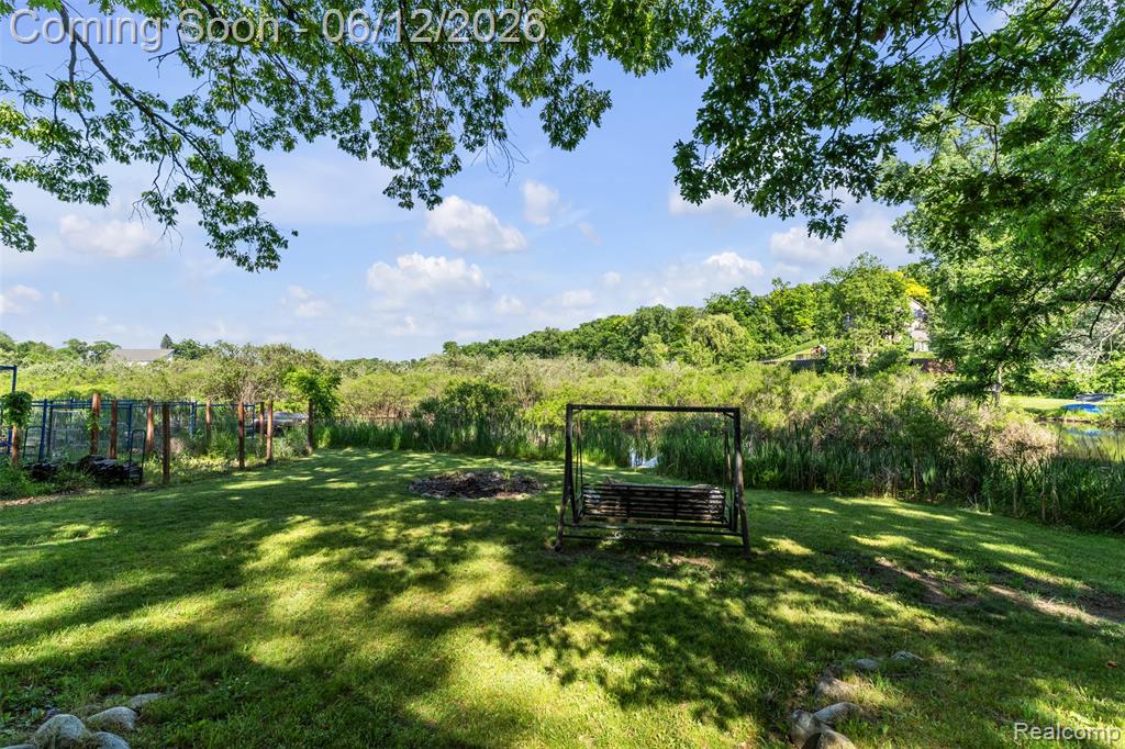 920 Hickory Ridge Circle, Milford, MI 48380 — Photo 46