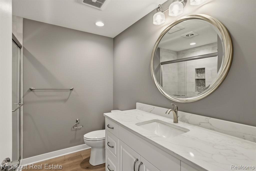 7422 Aspen Creek Drive, Midland, MI 48642 — Photo 28