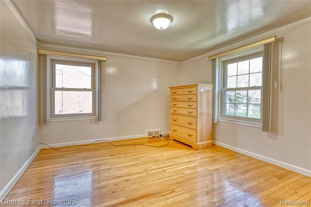 551 Fiske Drive, Detroit, MI 48214 — Photo 19