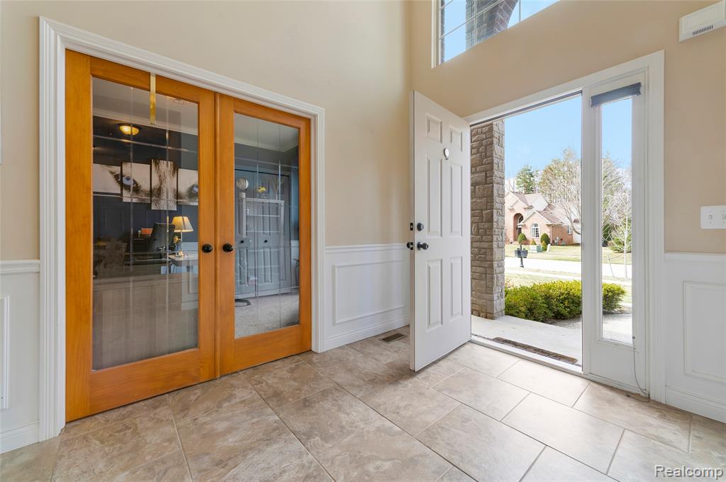 50692 Pinnacle Woods Lane, Macomb, MI 48042 — Photo 7
