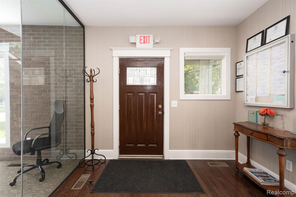 640 W University Drive, Rochester, MI 48307 — Photo 12