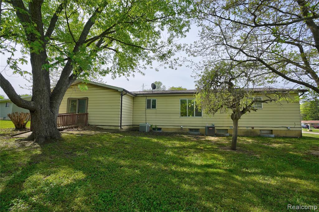 4064 Sheraton Drive, Flint, MI 48532 — Photo 32