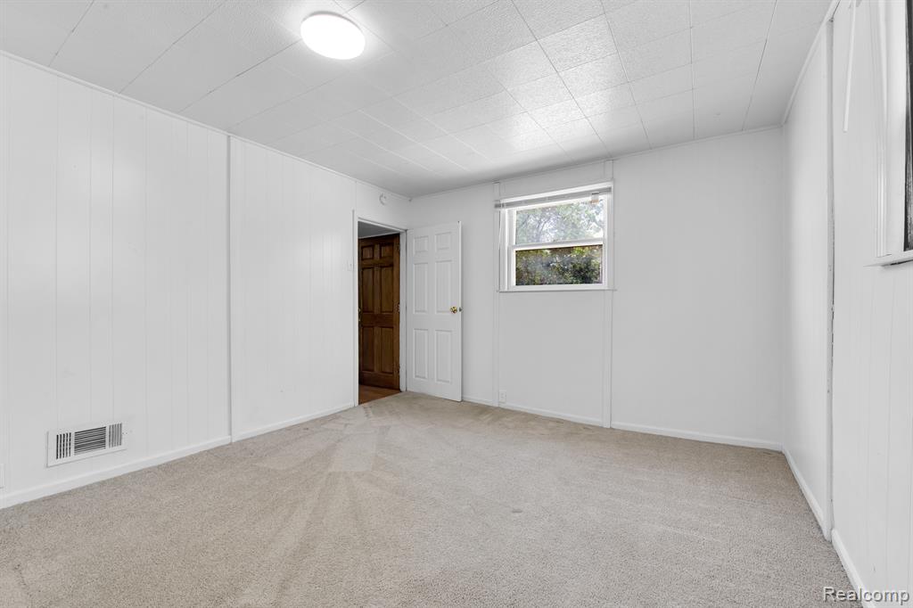 304 EMMET Street, Ypsilanti, MI 48197 — Photo 19