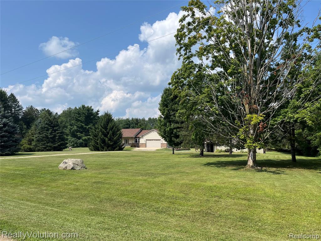 5885 Skyview Drive, Imlay City, MI 48444 — Photo 57