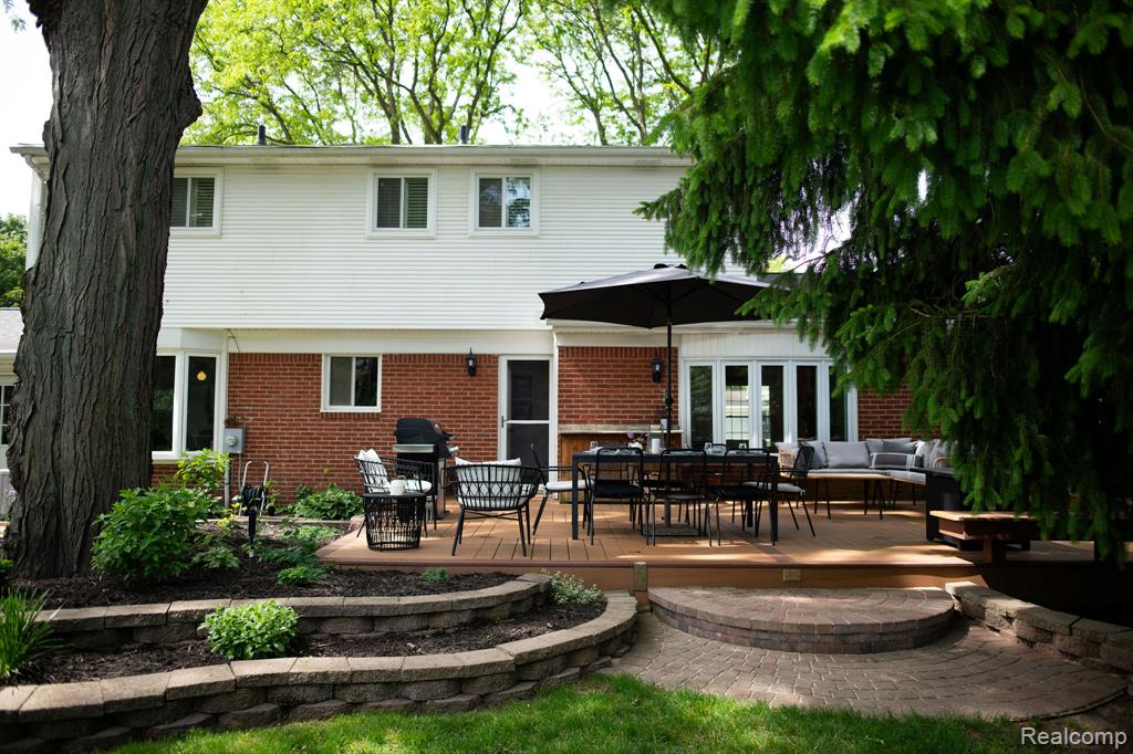 14922 Robinwood Drive, Plymouth, MI 48170 — Photo 11