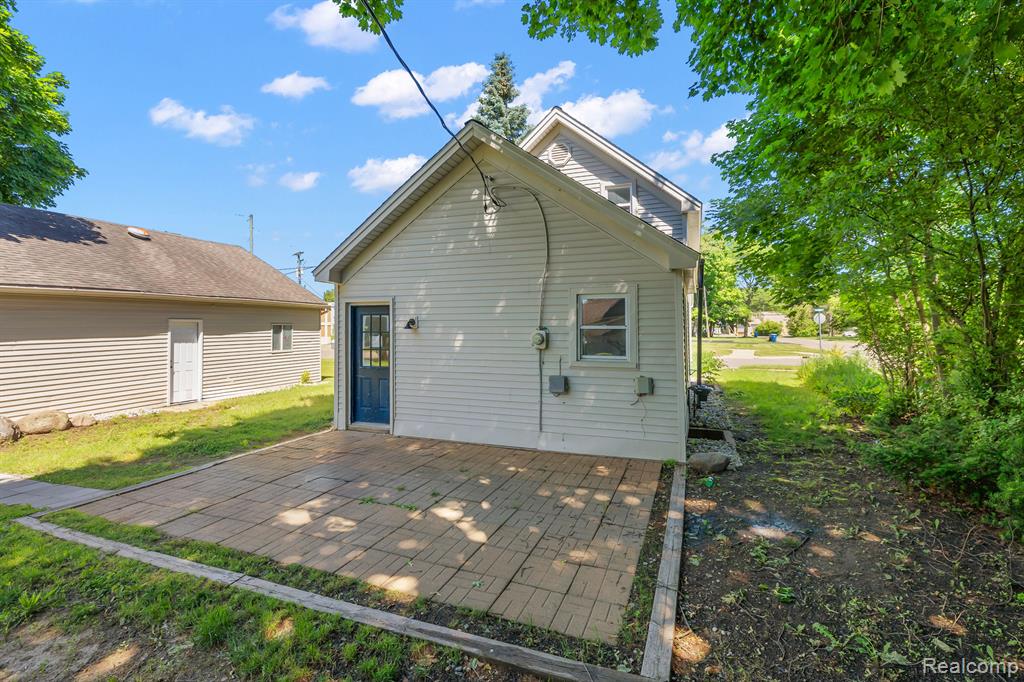 42 BROADWAY Street, Oxford, MI 48371 — Photo 34