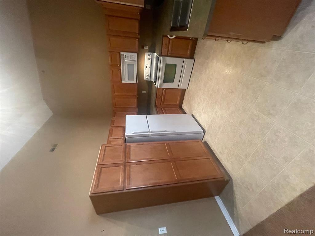 43054 STRAND Drive, Sterling Heights, MI 48313 — Photo 37