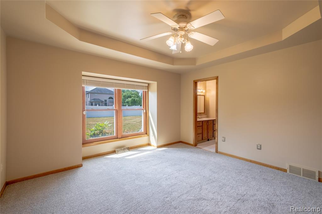 5005 Cedarbrook Drive, Saginaw, MI 48603 — Photo 13