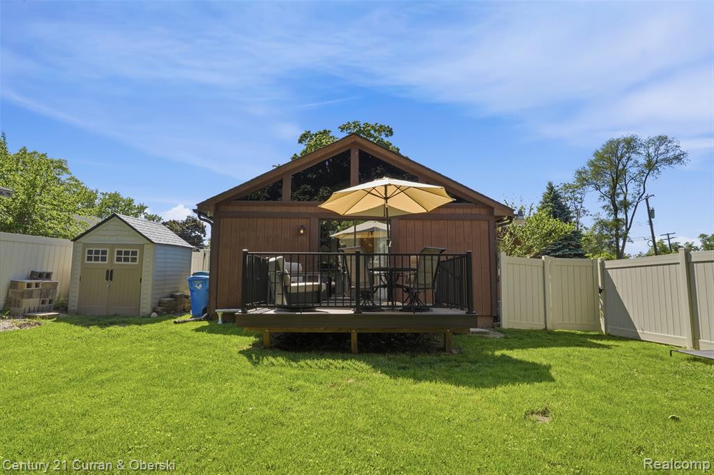 8303 Lagoon Street, Commerce Twp, MI 48382 — Photo 25