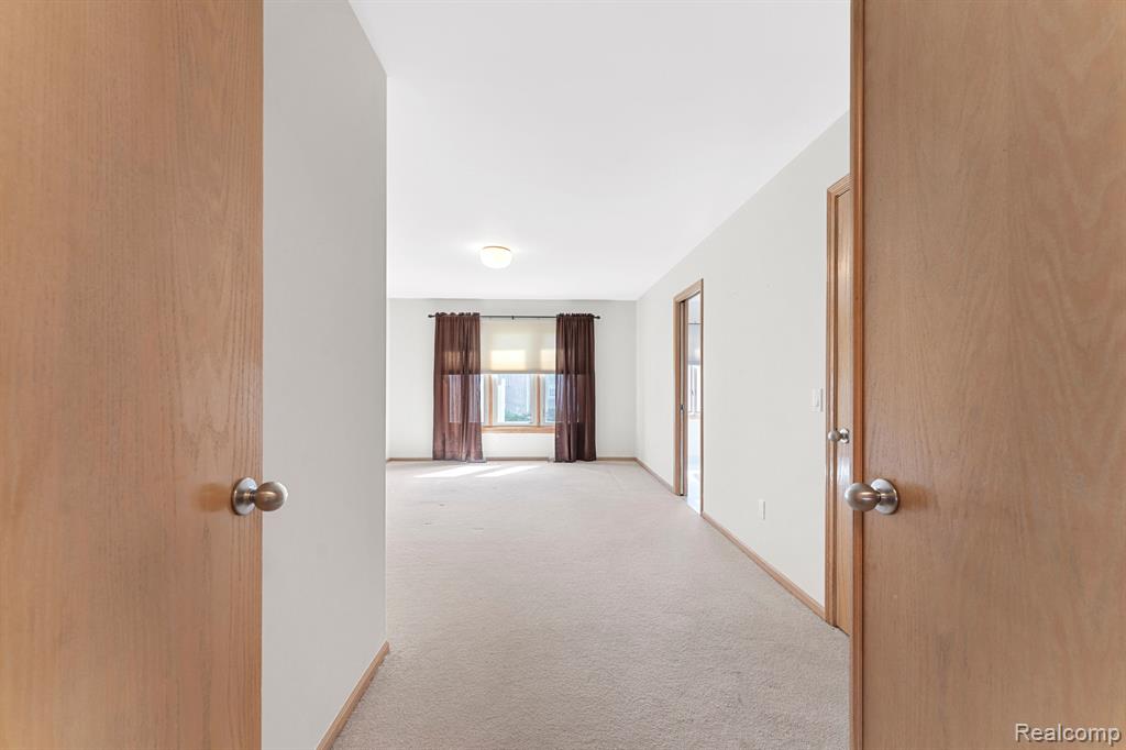 26783 PARK Lane, Woodhaven, MI 48183 — Photo 23