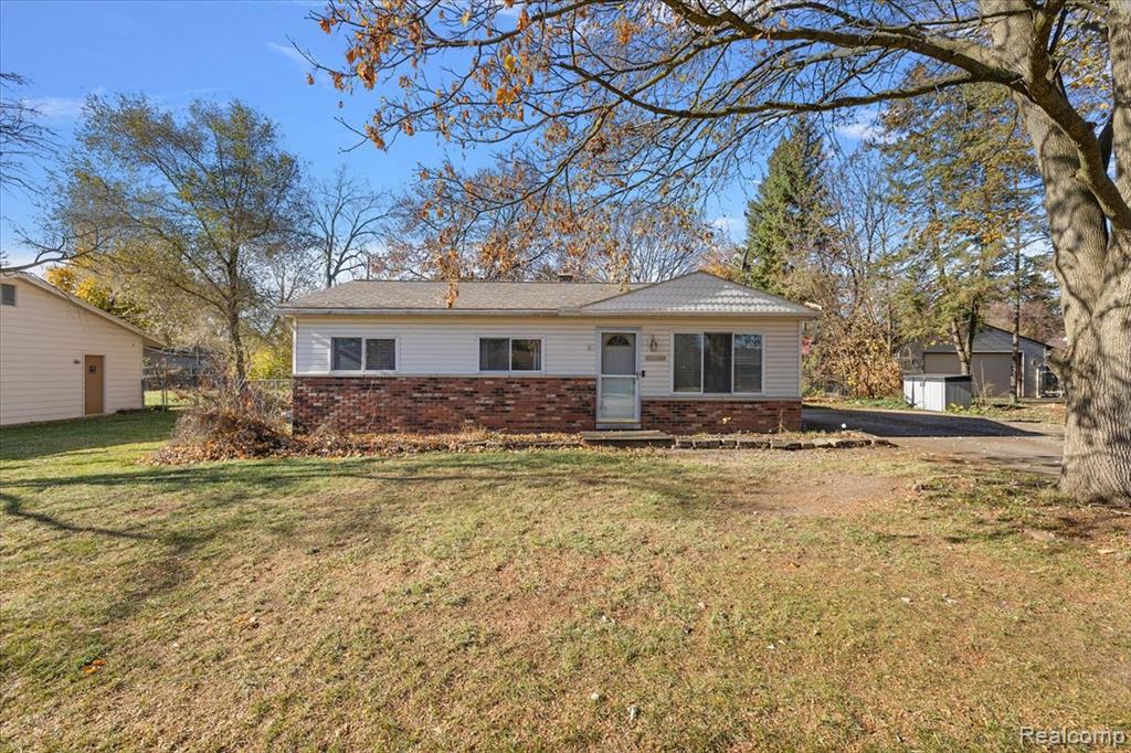 4775 Halberd Street, Commerce Twp, MI 48382 — Photo 2