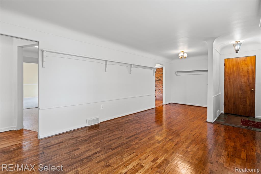 6324 Calkins Road, Flint, MI 48532 — Photo 29