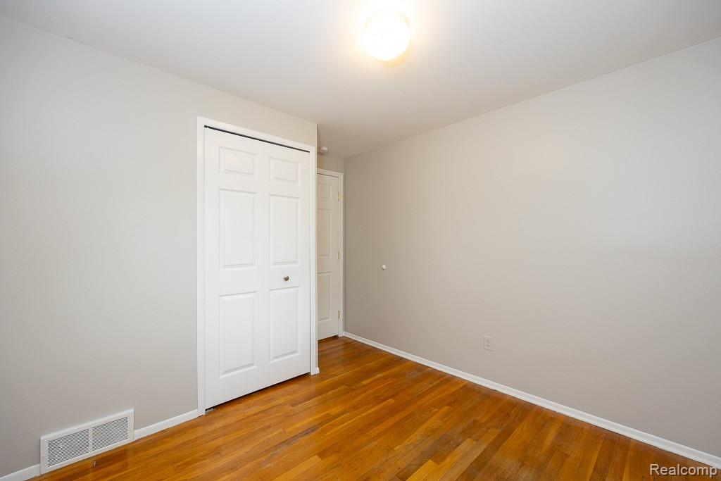 8040 Alton Street, Canton, MI 48187 — Photo 37