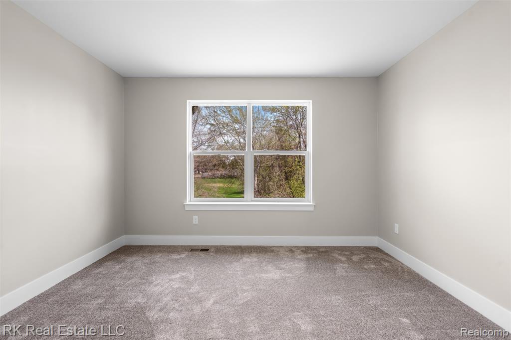 47260 Dequindre Road E, Shelby Twp, MI 48317 — Photo 31