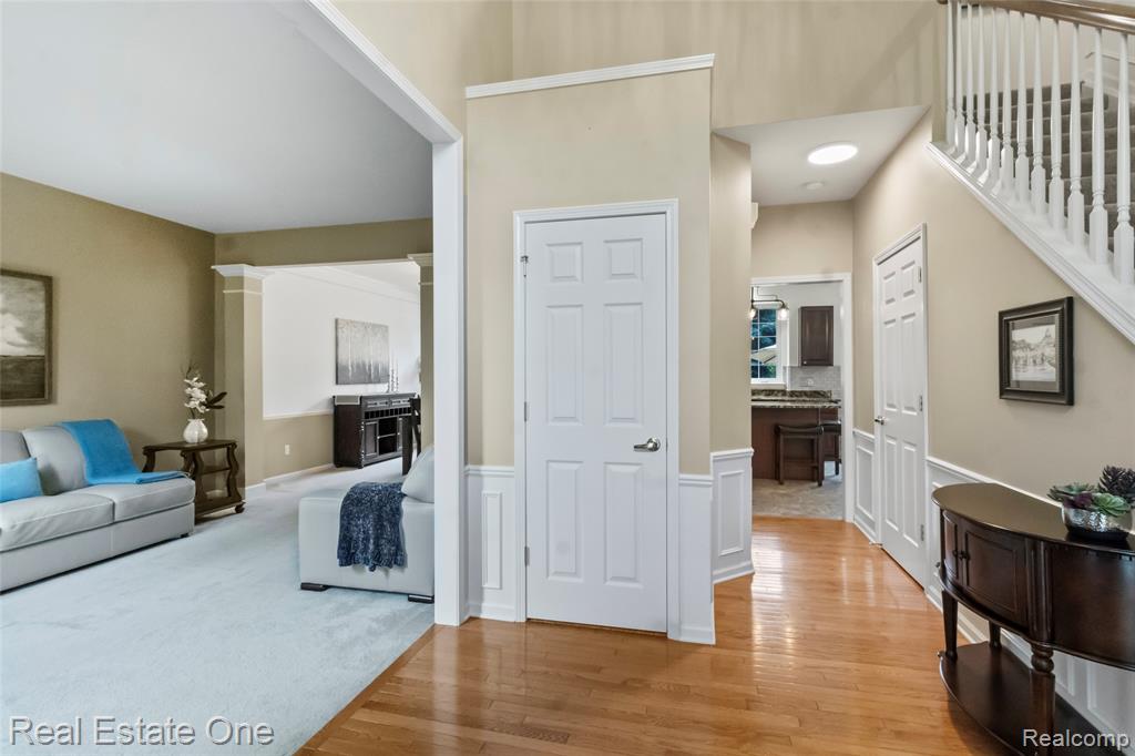 7244 Millrock Avenue, Shelby Twp, MI 48317 — Photo 12