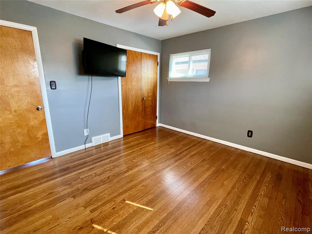 9964 Fox Avenue, Allen Park, MI 48101 — Photo 22