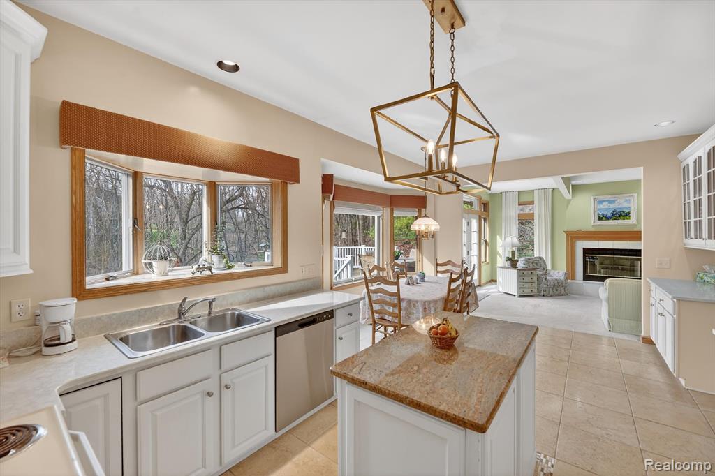 7798 Lee Road, Brighton, MI 48116 — Photo 3