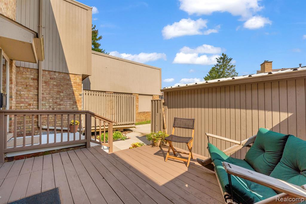 745 OAK BROOK RIDGE Drive, Rochester Hills, MI 48307 — Photo 26