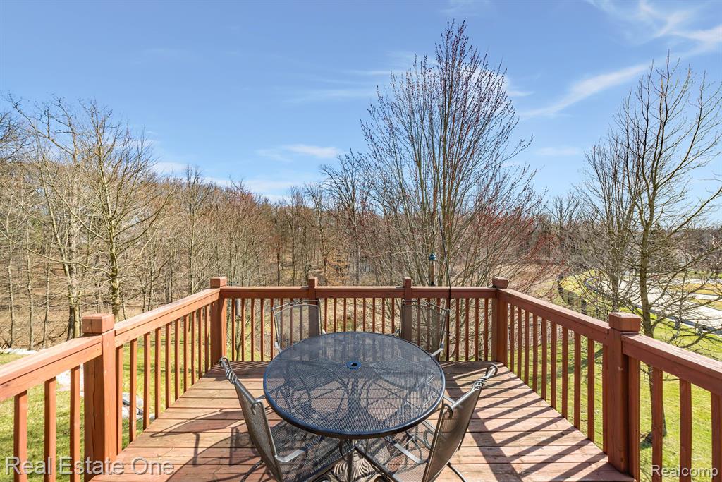 565 ANDOVER Court, Rochester Hills, MI 48306 — Photo 36