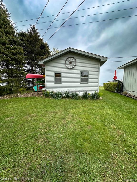 2109 S Lakeshore Road, Harbor Beach, MI 48441 — Photo 5