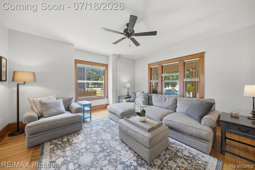 621 N Court Street, Howell, MI 48843 — Photo 11