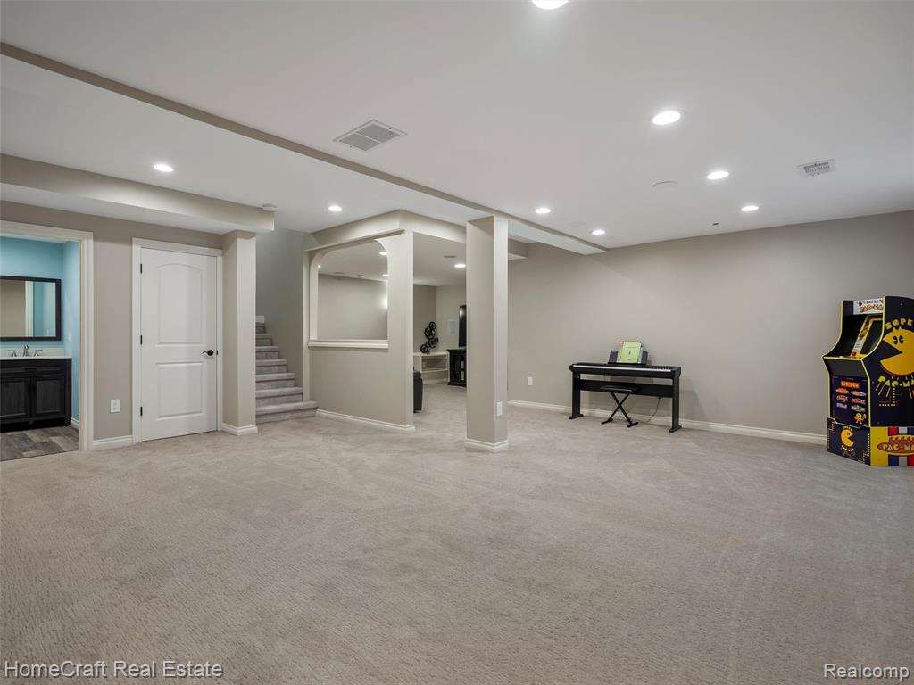 50211 Grant Street, Canton, MI 48188 — Photo 36