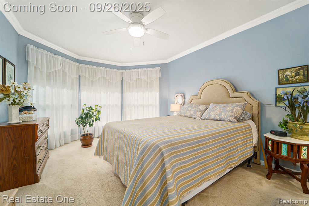 6764 Redford Circle, Troy, MI 48085 — Photo 28