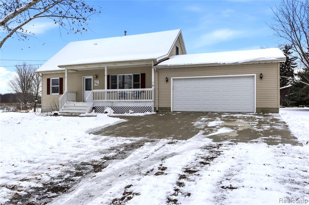 9457 Hollister Road, Laingsburg, MI 48848 — Photo 2