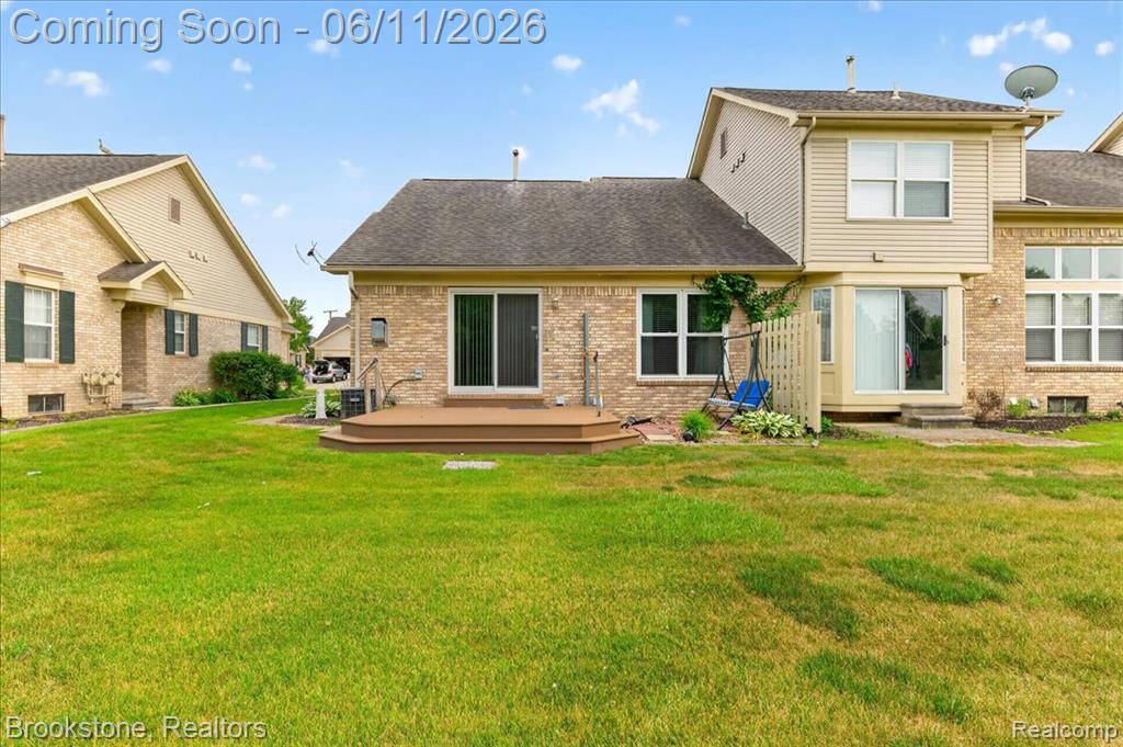 25406 Willowbrook Court, Flat Rock, MI 48134 — Photo 29