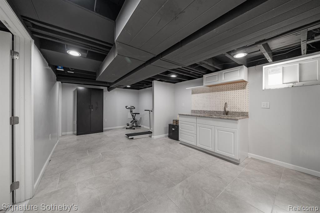 614 S PLEASANT Street, Royal Oak, MI 48067 — Photo 26