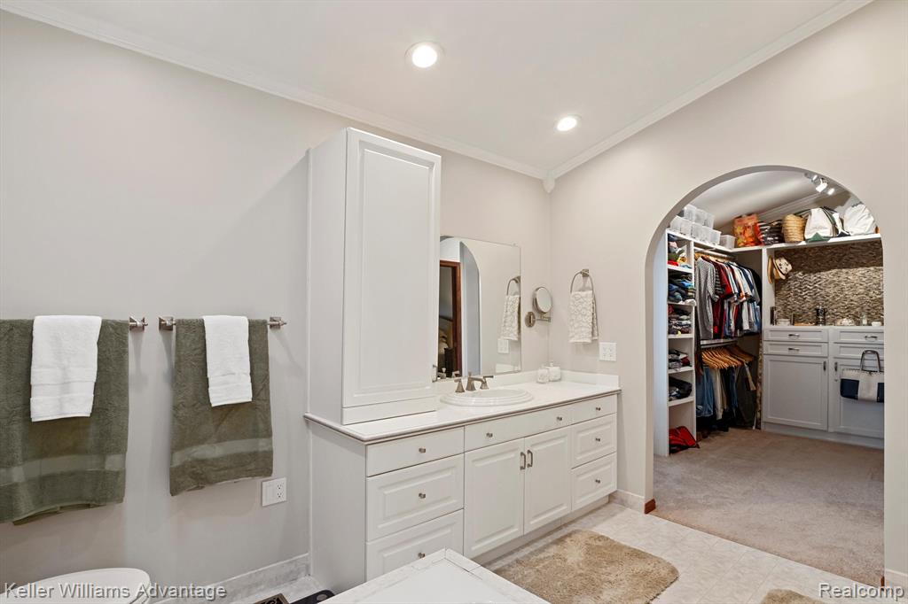 45735 SHEFFIELD Drive, Novi, MI — Photo 28