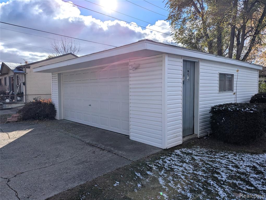 980 Radcliff Street, Garden City, MI — Photo 40