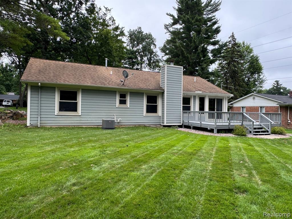 5851 Kingfisher Lane, Clarkston, MI — Photo 10