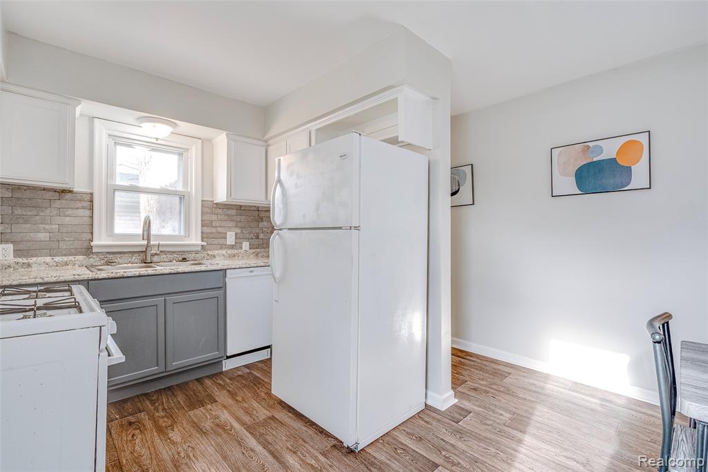 5961 Marvin Street, Taylor, MI 48180 — Photo 11