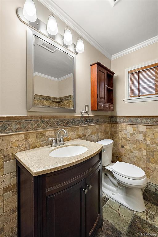 637 S Edgeworth Avenue, Royal Oak, MI 48067 — Photo 9