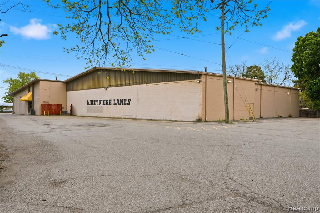 9455 Main Street, Whitmore Lake, MI 48189 — Photo 37