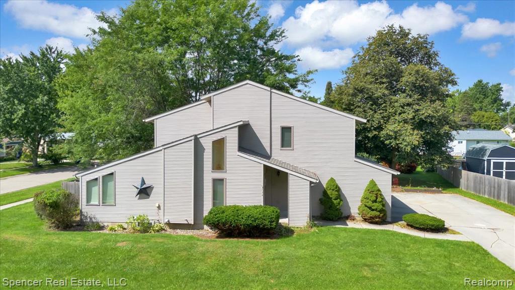 734 Locust Drive, Davison, MI 48423 — Photo 39