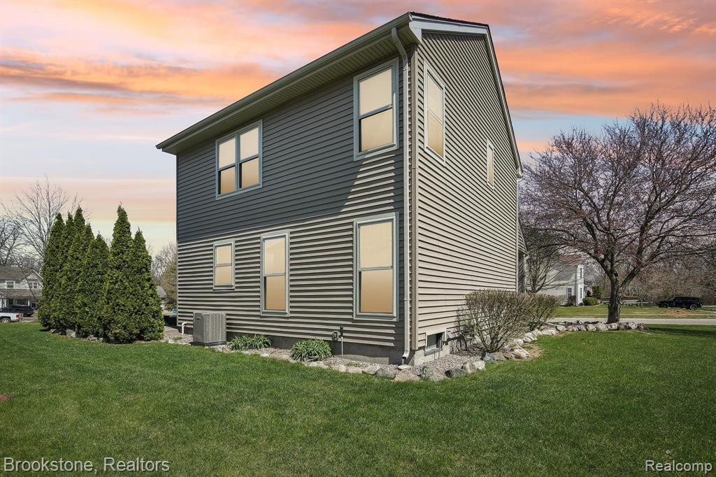 4055 HIGHVIEW, Waterford, MI 48329 — Photo 32
