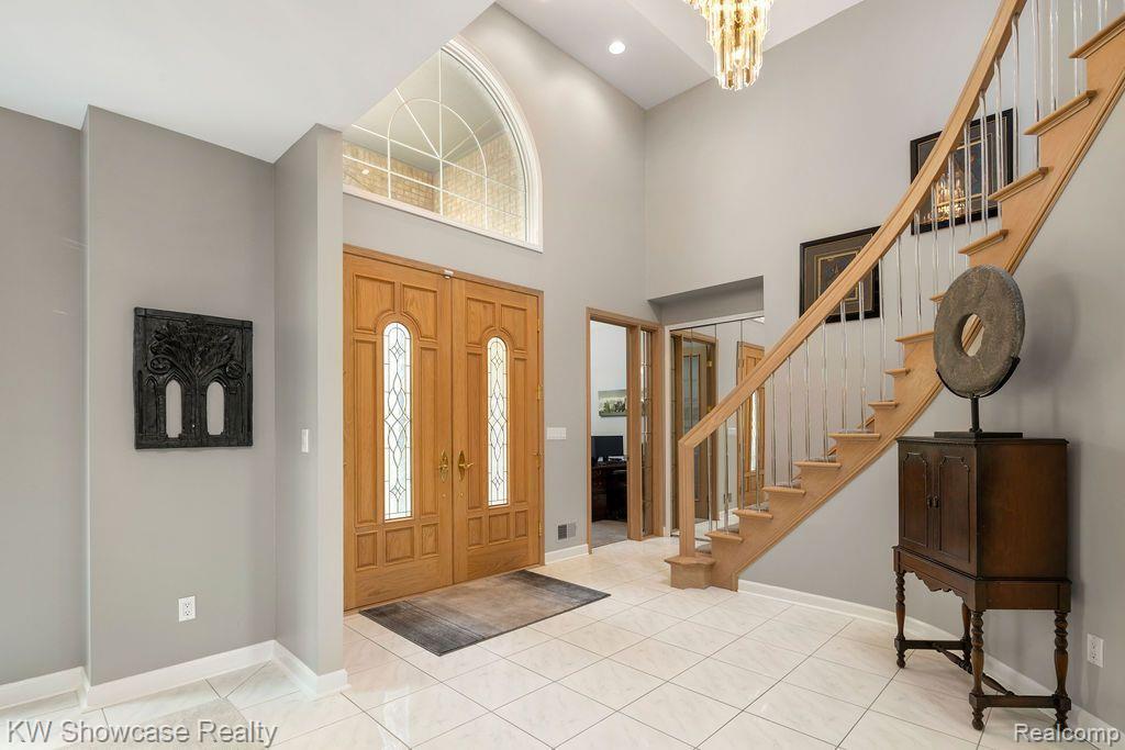 6061 TURNBERRY Drive, Commerce Twp, MI 48382 — Photo 12