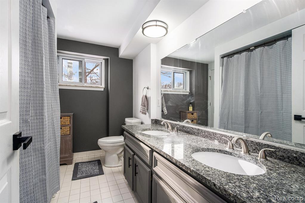 43607 Ryegate Street, Canton, MI 48187 — Photo 18